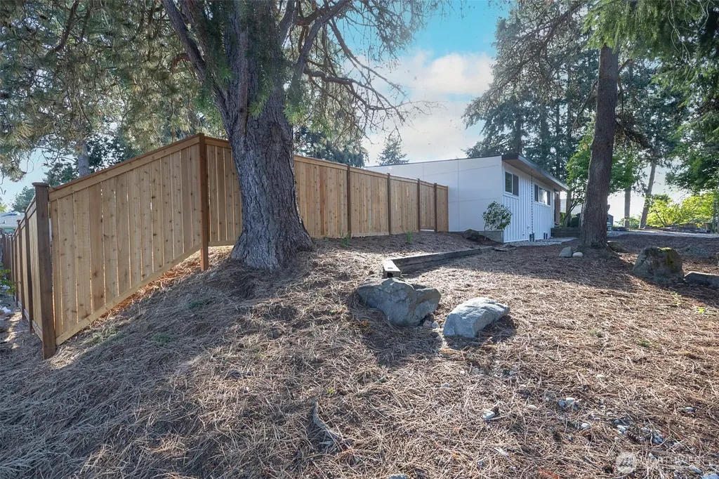 6320 Gregory Street W University Place WA 98466