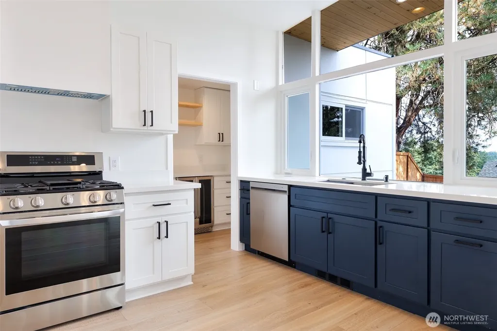 6320 Gregory Street W University Place WA 98466
