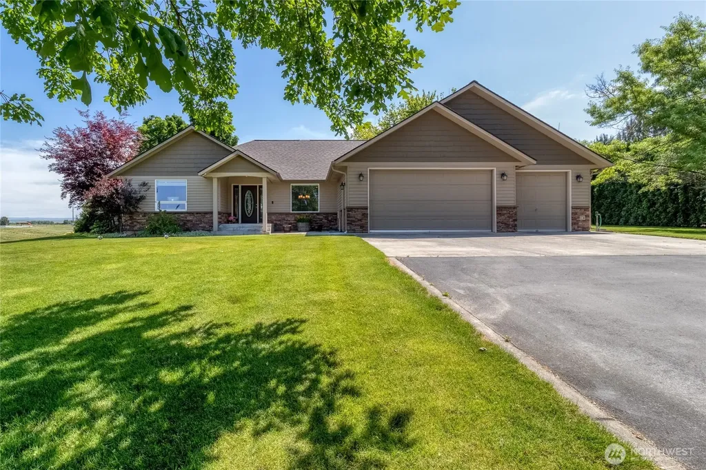 4673 Larson Road Walla Walla WA 99362