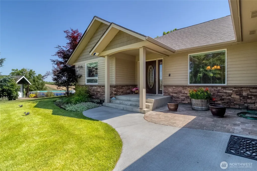 4673 Larson Road Walla Walla WA 99362
