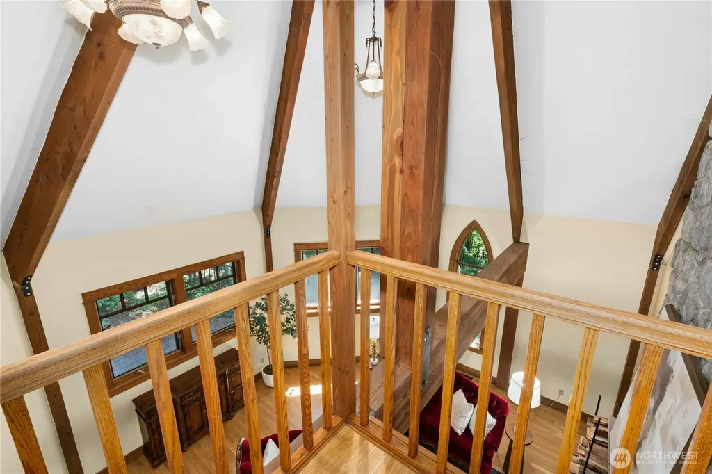 19027 SE May Valley Road Issaquah WA 98027