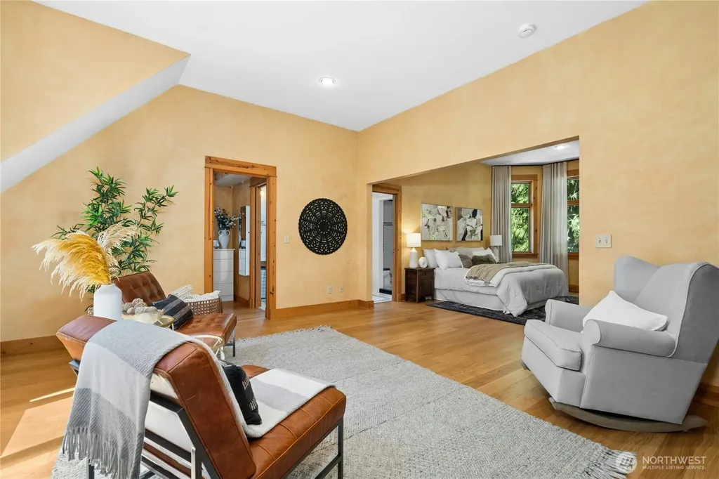 19027 SE May Valley Road Issaquah WA 98027