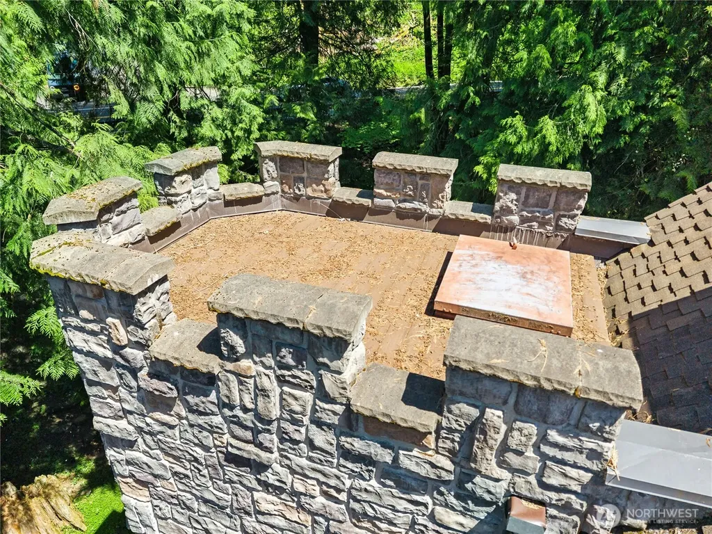 19027 SE May Valley Road Issaquah WA 98027