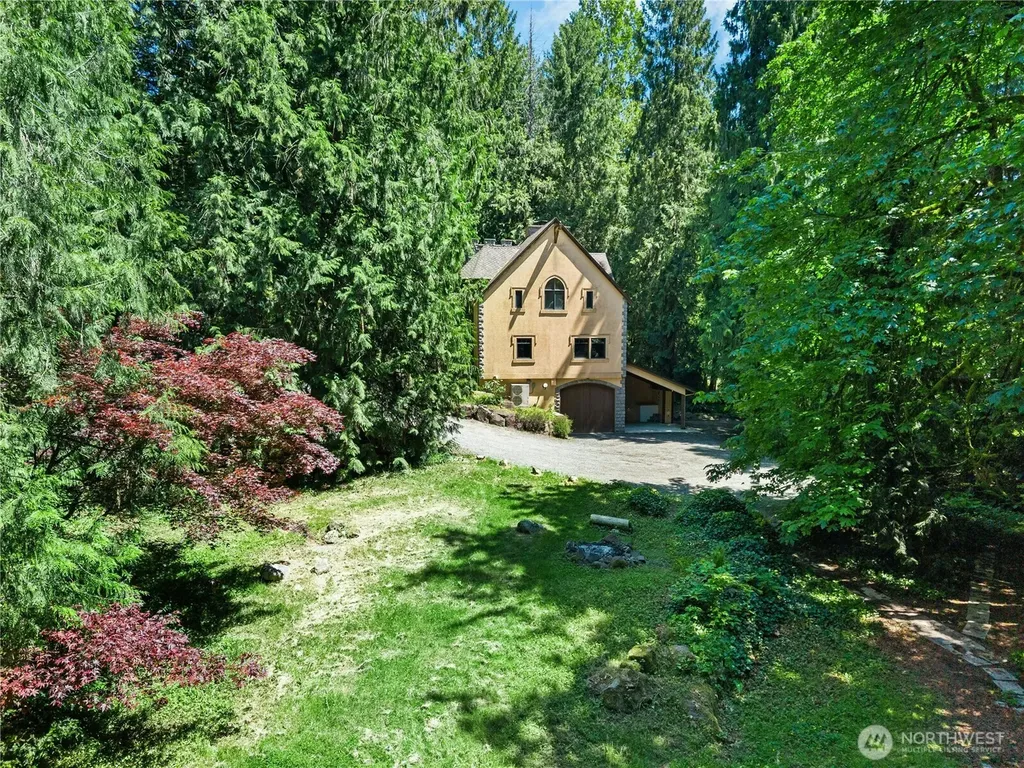 19027 SE May Valley Road Issaquah WA 98027