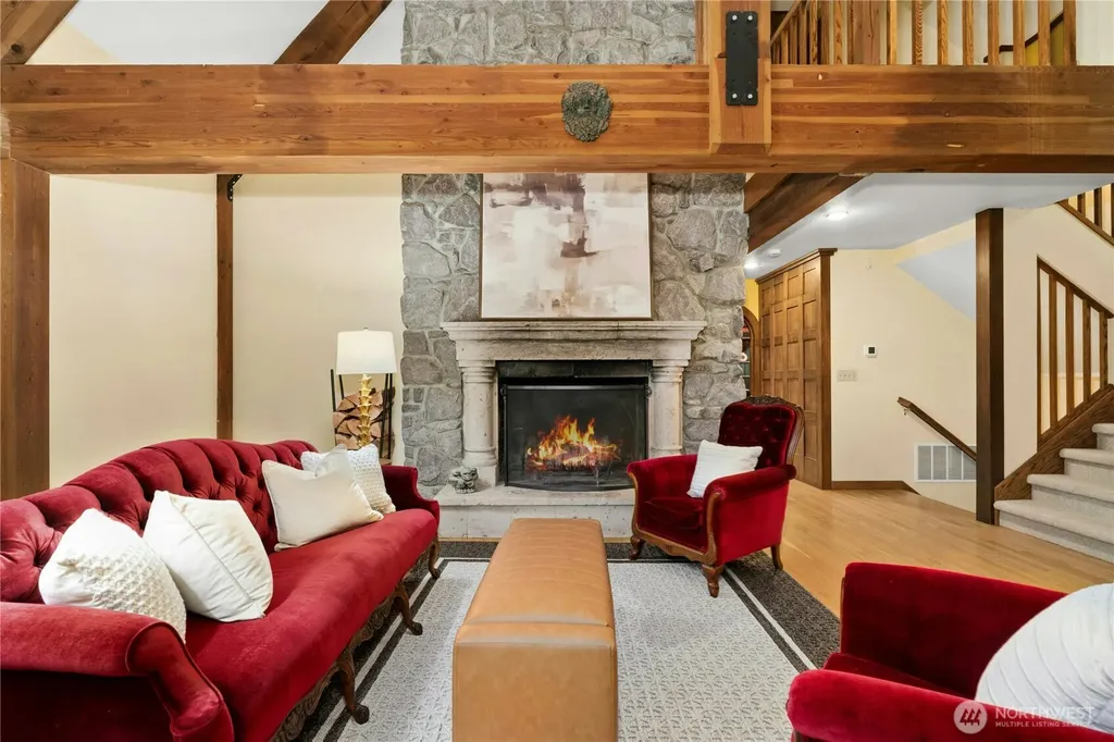 19027 SE May Valley Road Issaquah WA 98027