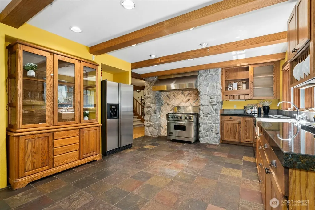 19027 SE May Valley Road Issaquah WA 98027