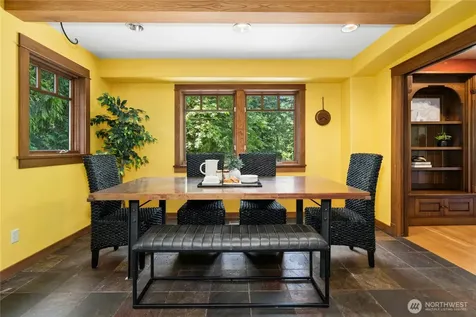 19027 SE May Valley Road Issaquah WA 98027