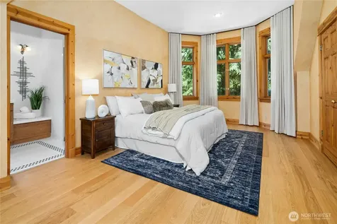 19027 SE May Valley Road Issaquah WA 98027