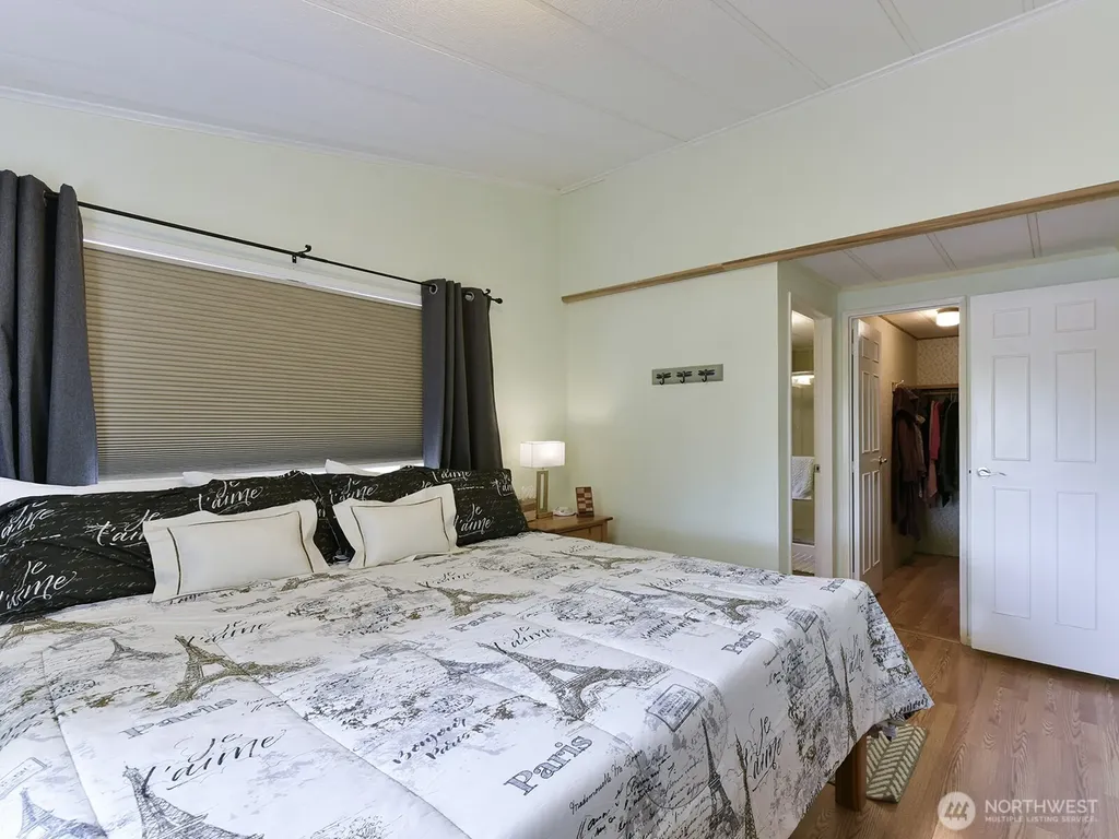 19805 127th Court NE Bothell WA 98011