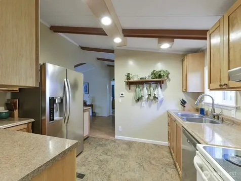19805 127th Court NE Bothell WA 98011