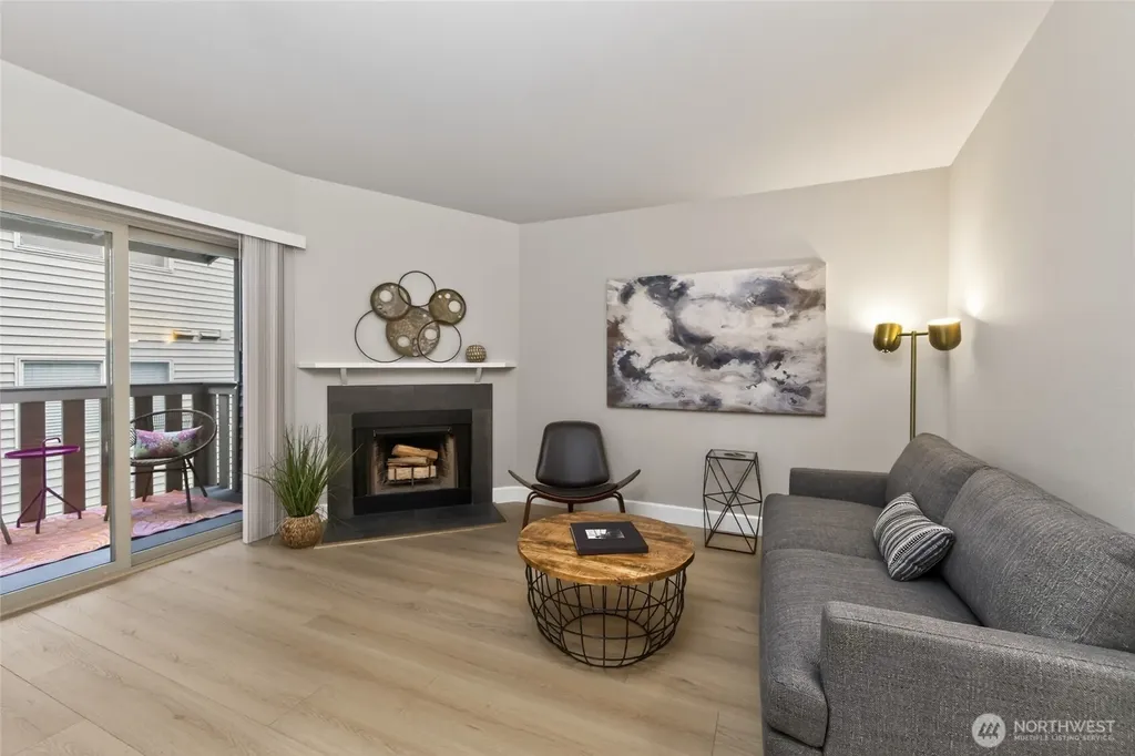 18200 73rd Avenue NE Kenmore WA 98028