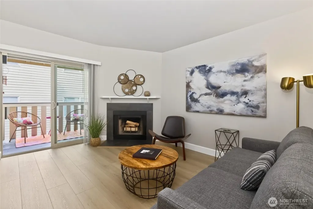 18200 73rd Avenue NE Kenmore WA 98028