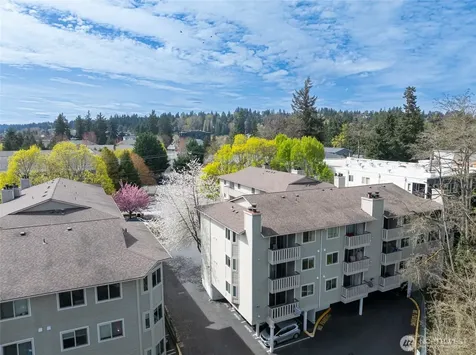 18200 73rd Avenue NE Kenmore WA 98028