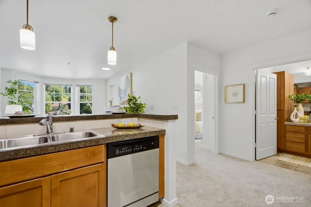 2901 NE Blakeley Street Seattle WA 98105