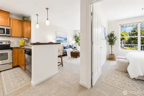 2901 NE Blakeley Street Seattle WA 98105