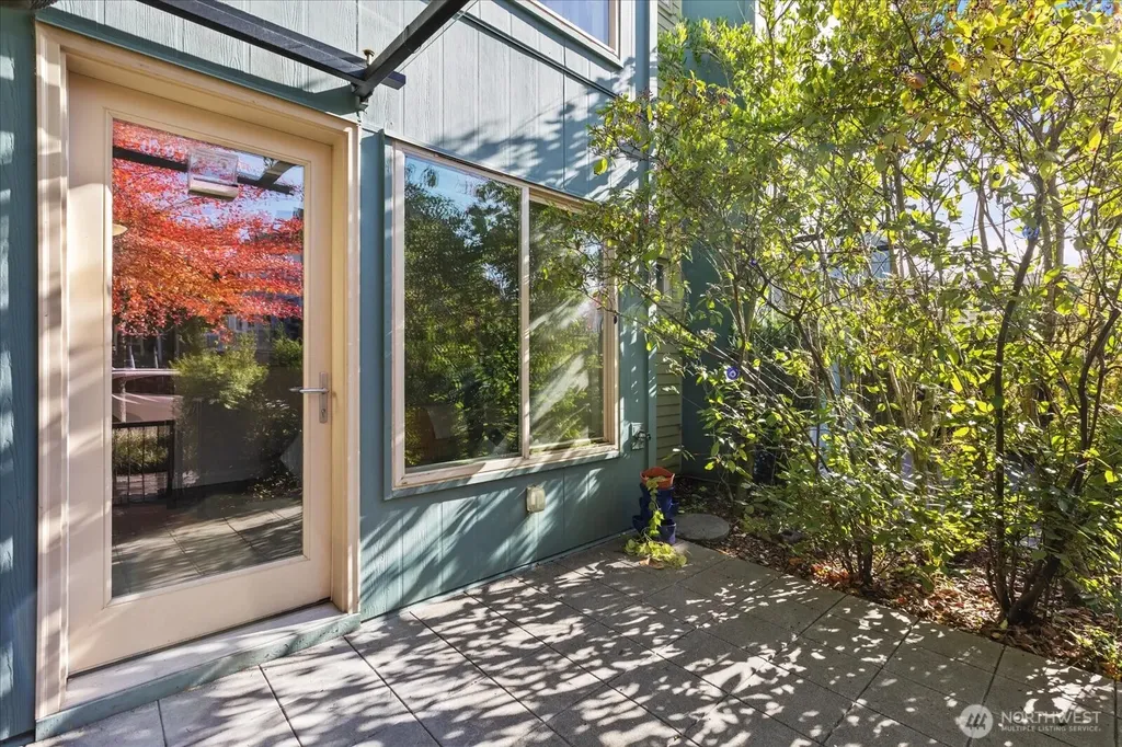 4422 Bagley Avenue N Seattle WA 98103
