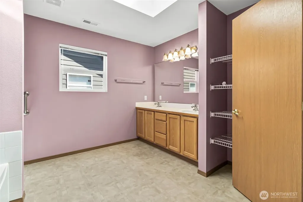 13707 116th Avenue Ct E Puyallup WA 98374