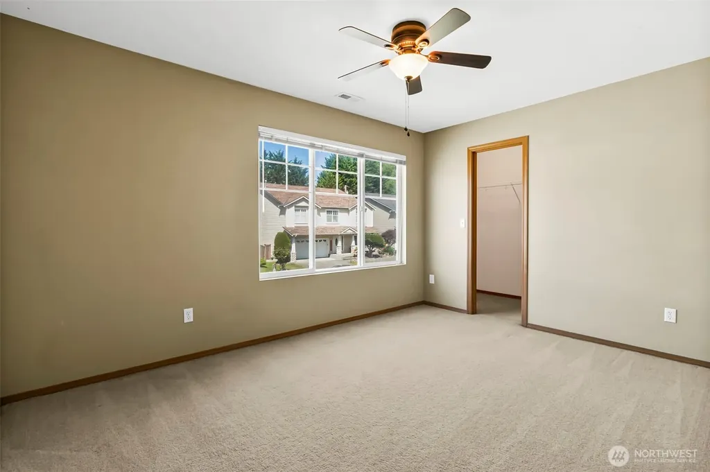 13707 116th Avenue Ct E Puyallup WA 98374
