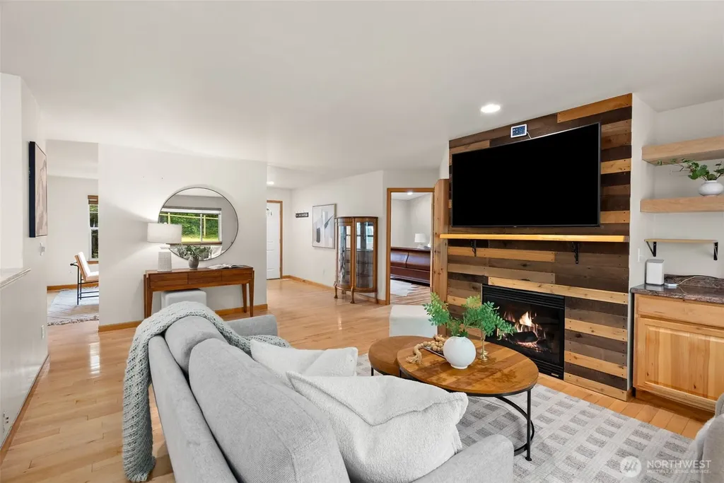 9818 138th Avenue NW Gig Harbor WA 98329