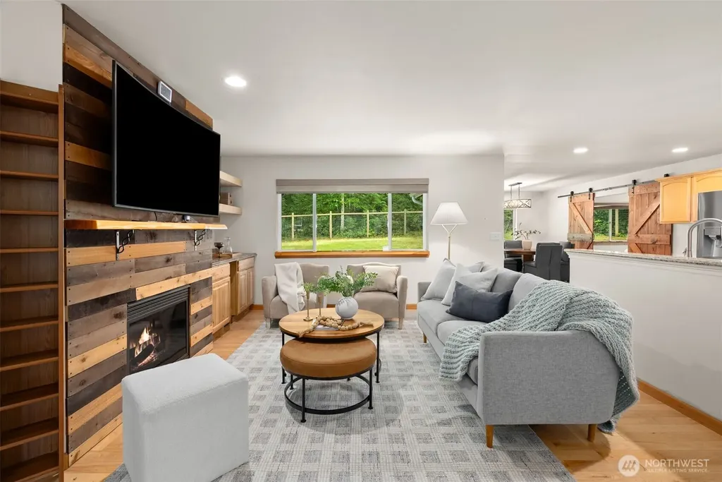 9818 138th Avenue NW Gig Harbor WA 98329