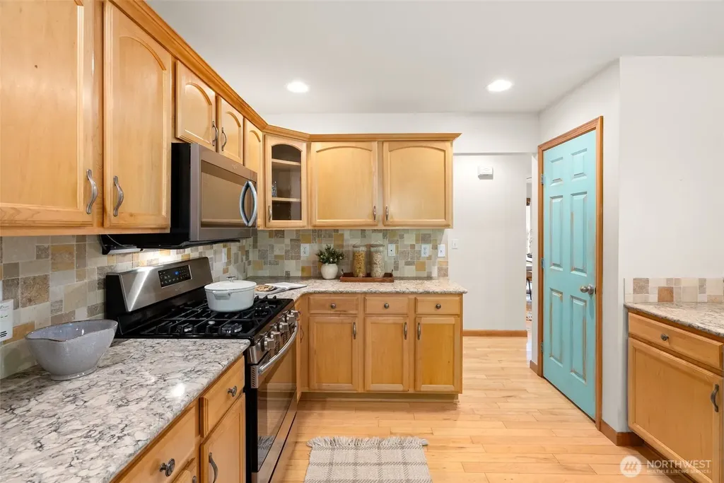 9818 138th Avenue NW Gig Harbor WA 98329