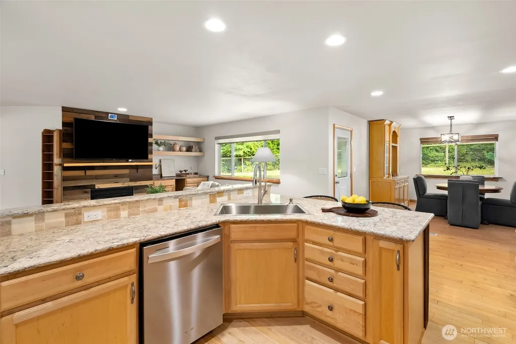 9818 138th Avenue NW Gig Harbor WA 98329