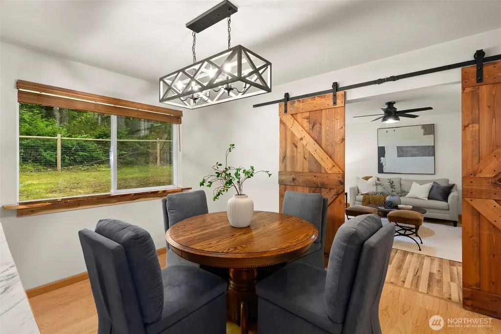 9818 138th Avenue NW Gig Harbor WA 98329