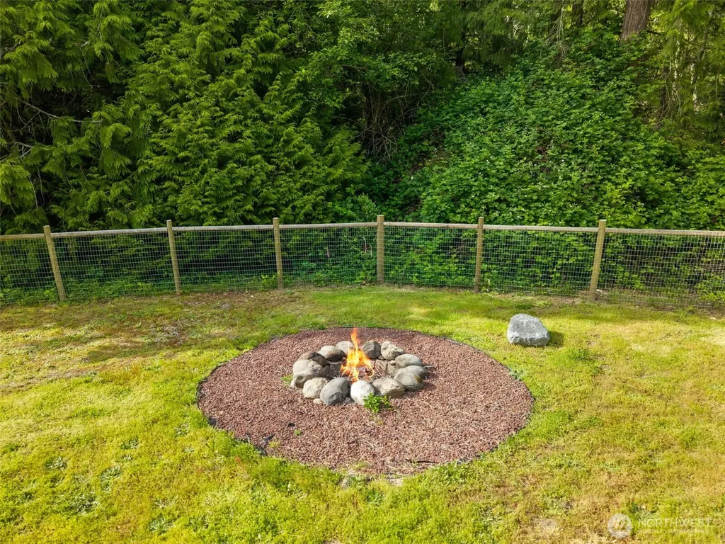 9818 138th Avenue NW Gig Harbor WA 98329