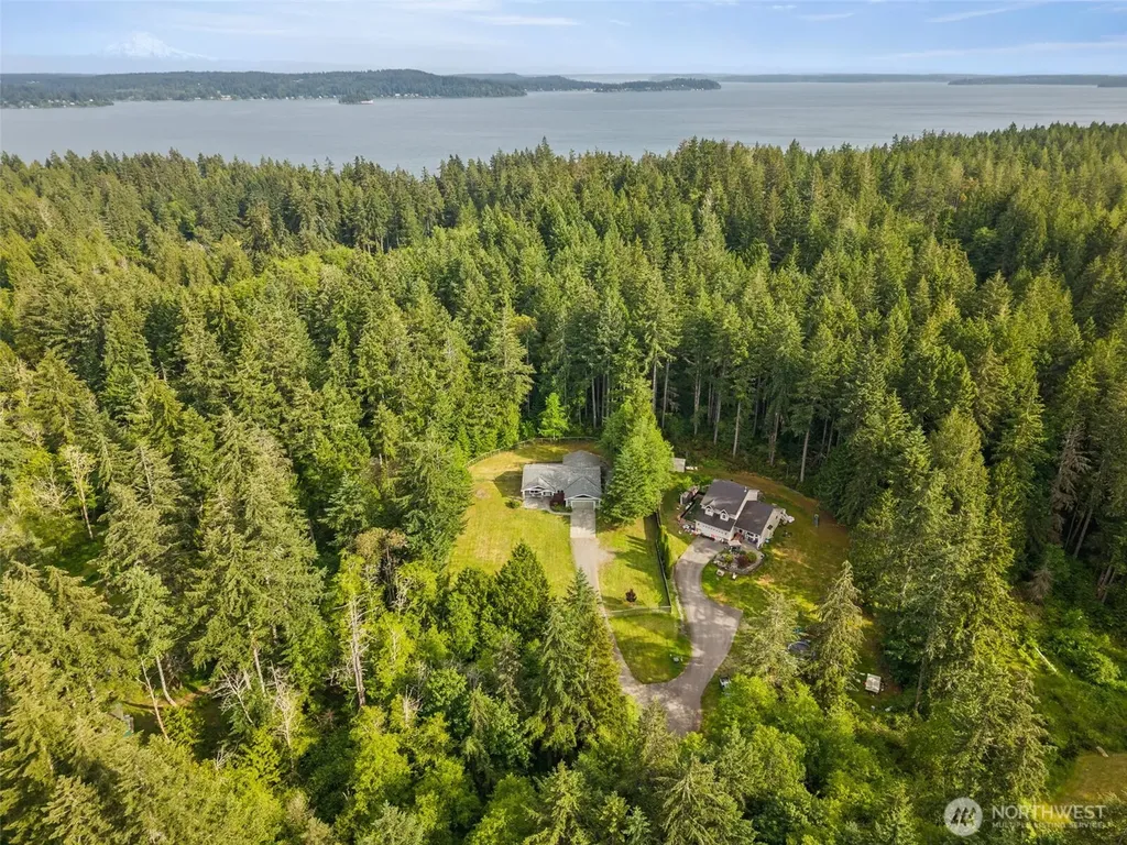 9818 138th Avenue NW Gig Harbor WA 98329