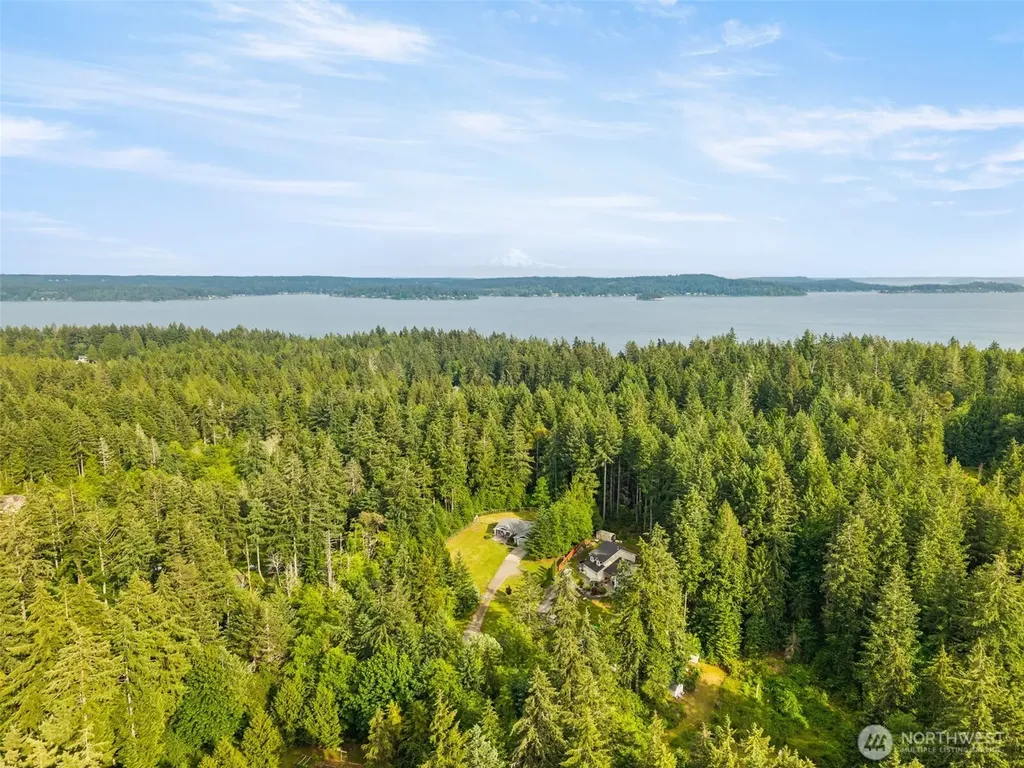 9818 138th Avenue NW Gig Harbor WA 98329