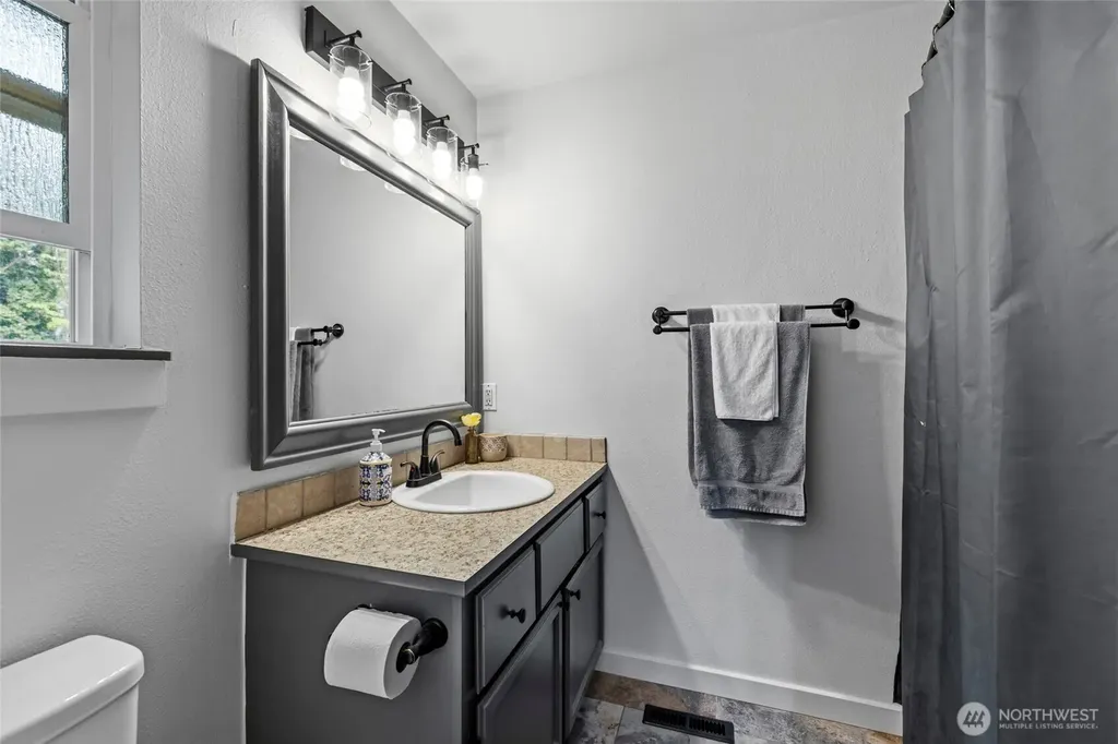 10622 25th Place NE Lake Stevens WA 98258