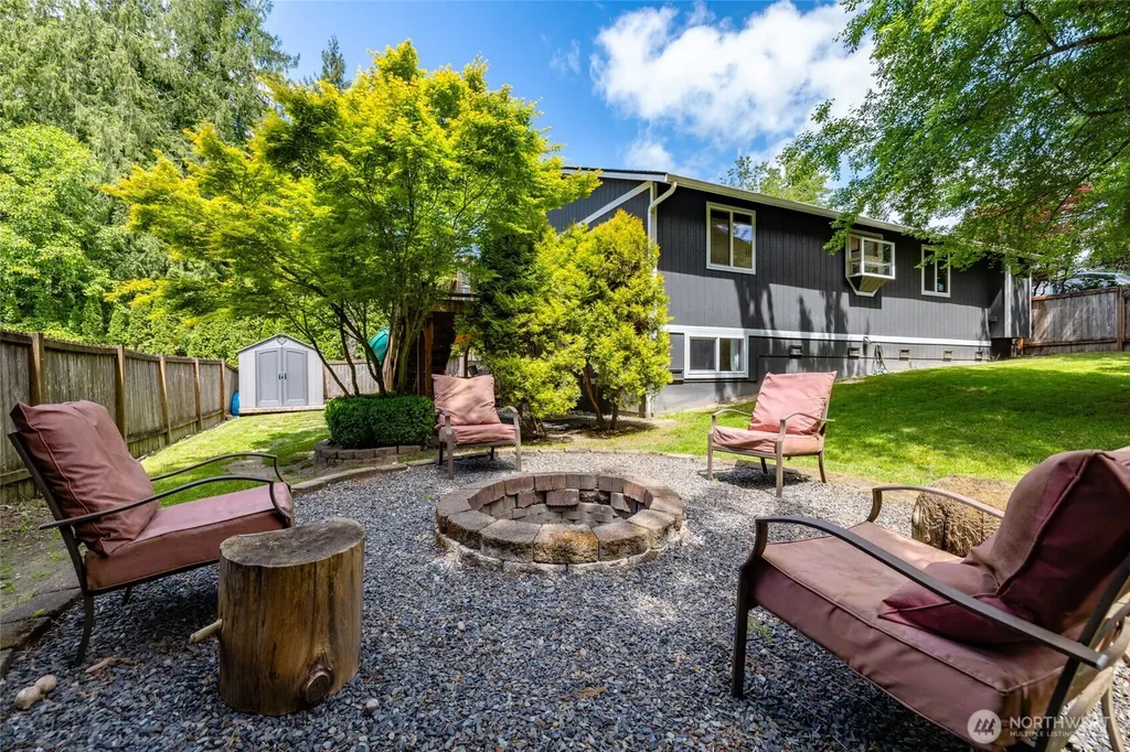 10622 25th Place NE Lake Stevens WA 98258