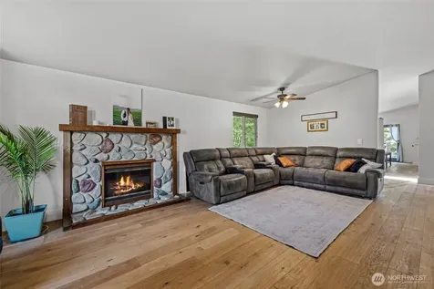 10622 25th Place NE Lake Stevens WA 98258