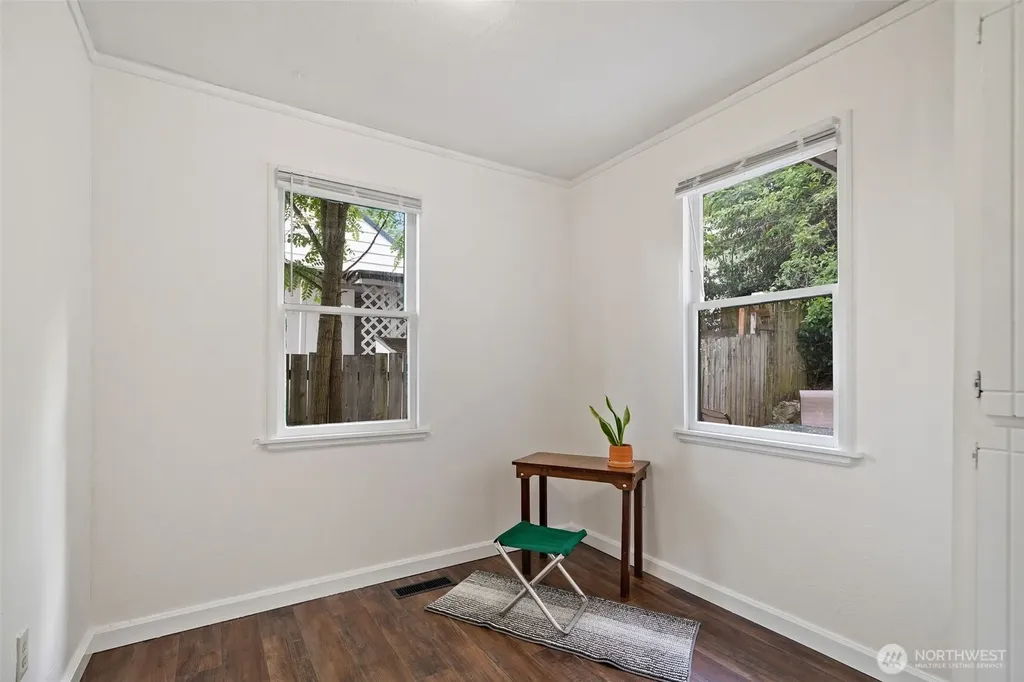 1205 Oyster Bay Avenue S Bremerton WA 98312