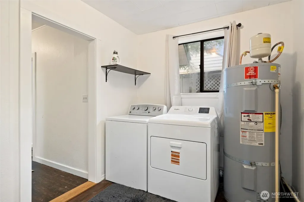 1205 Oyster Bay Avenue S Bremerton WA 98312