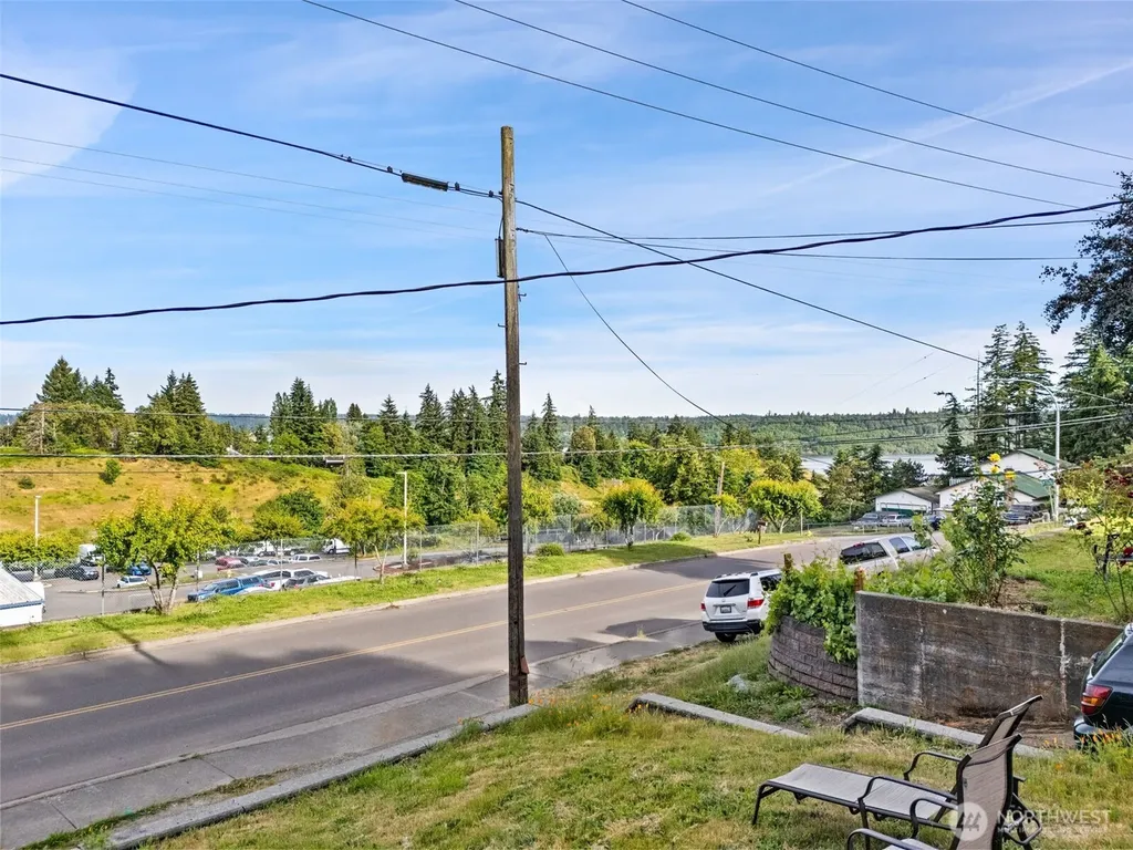 1205 Oyster Bay Avenue S Bremerton WA 98312