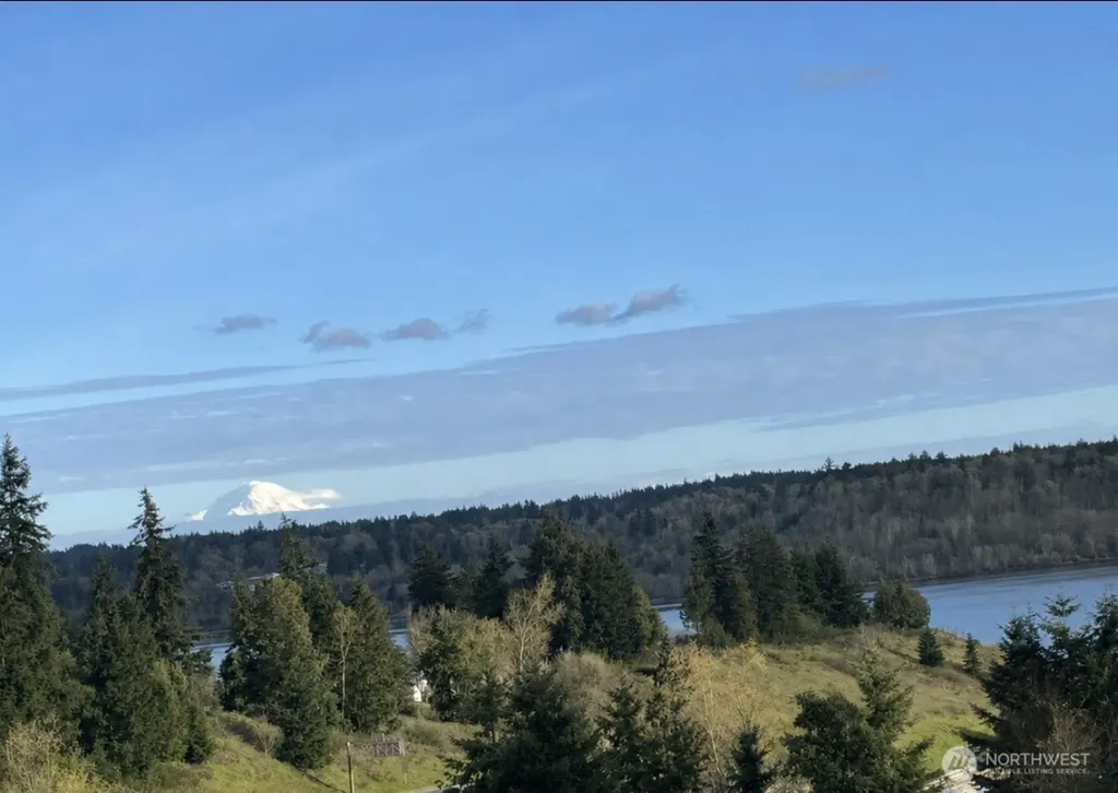 1205 Oyster Bay Avenue S Bremerton WA 98312