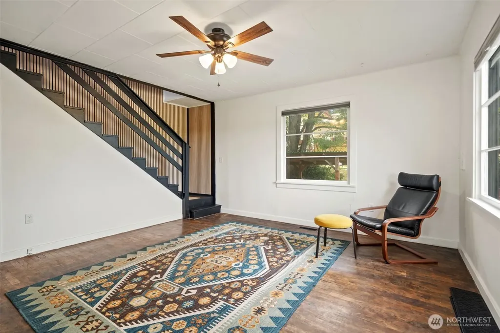 1205 Oyster Bay Avenue S Bremerton WA 98312