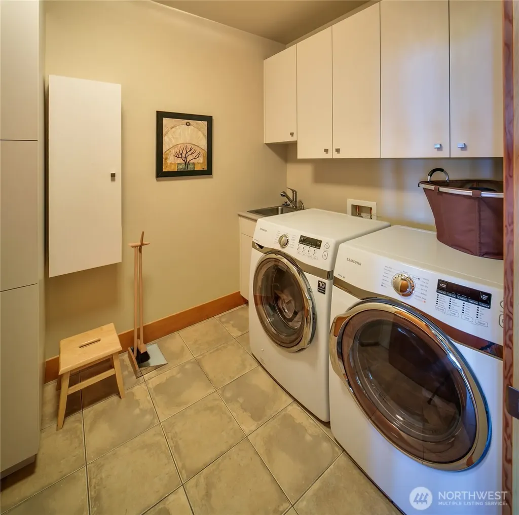 472 S State Street Bellingham WA 98225