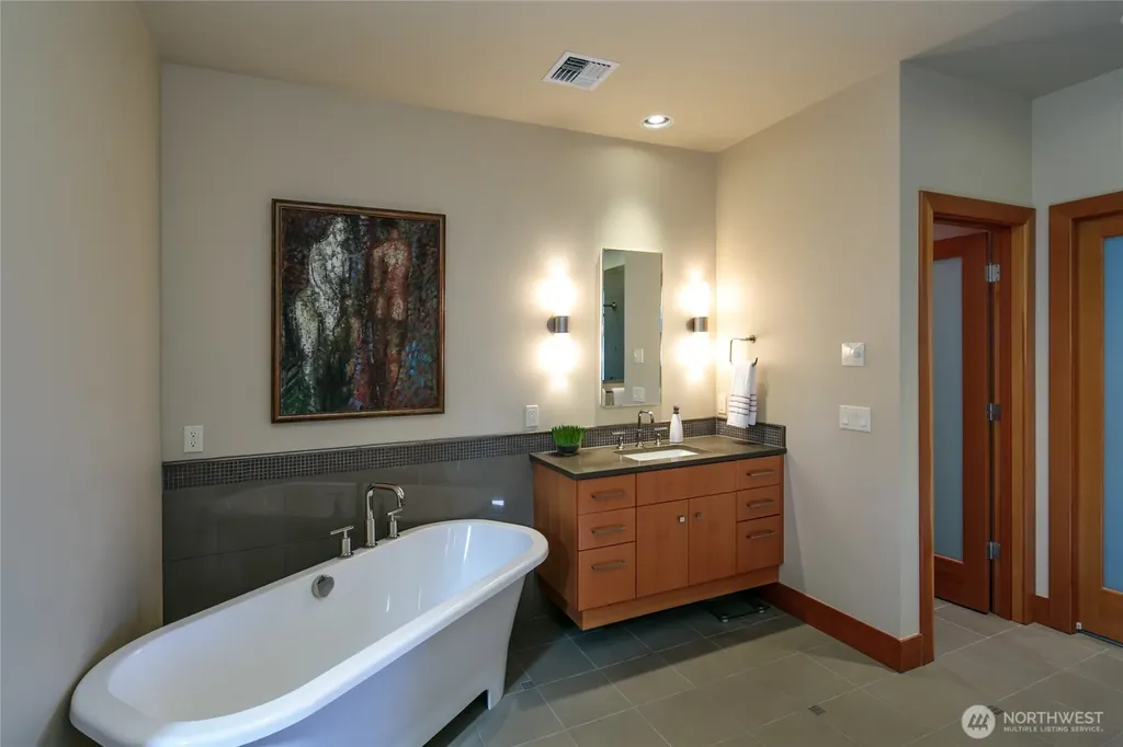 472 S State Street Bellingham WA 98225