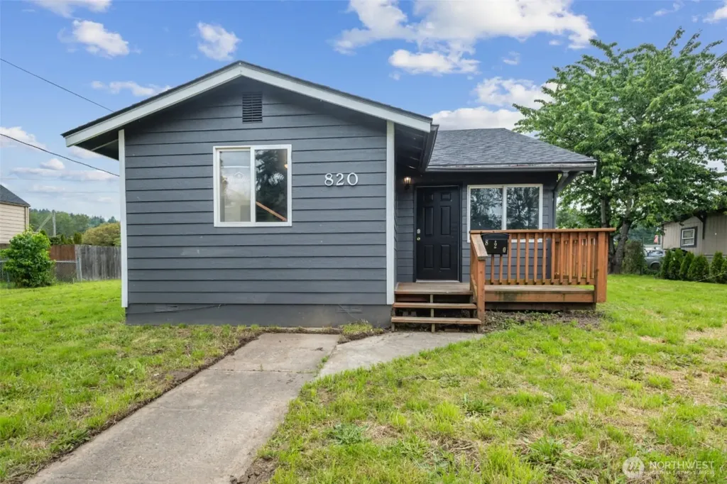 820 N 1st Avenue Kelso WA 98626