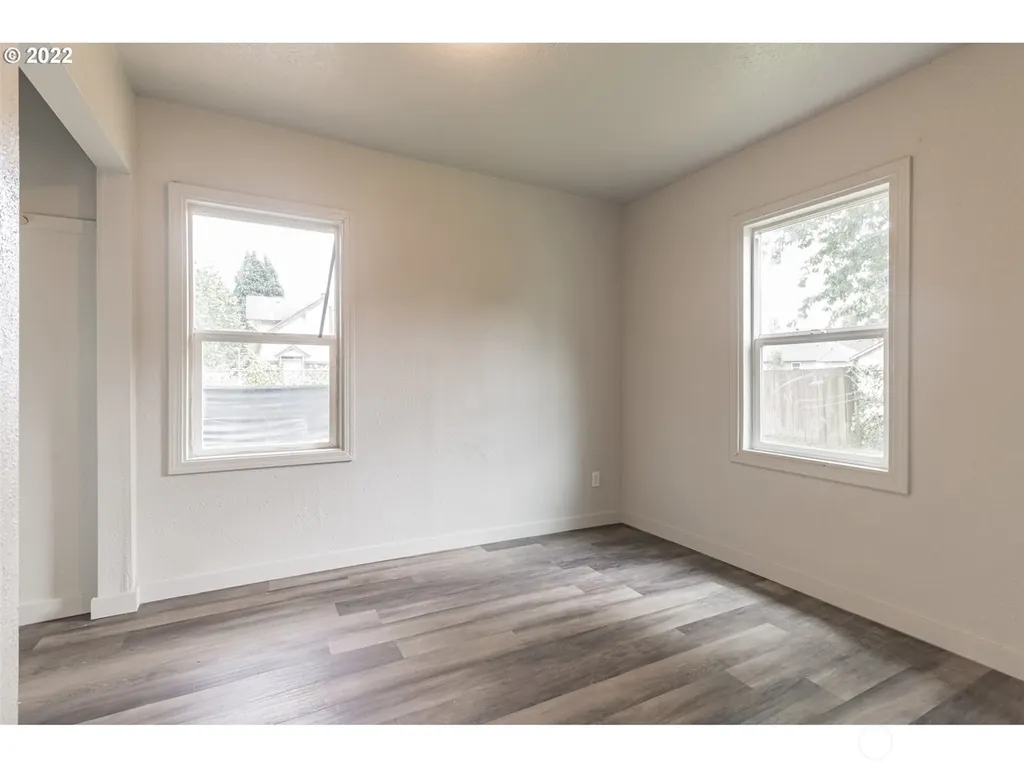 820 N 1st Avenue Kelso WA 98626