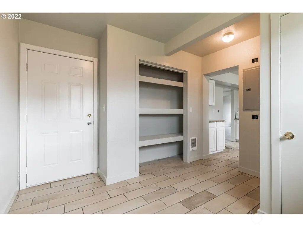820 N 1st Avenue Kelso WA 98626