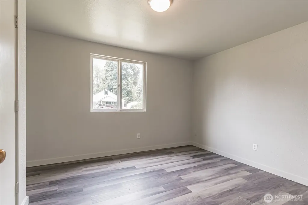 820 N 1st Avenue Kelso WA 98626
