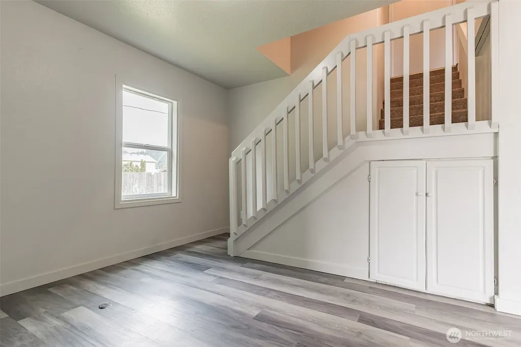 820 N 1st Avenue Kelso WA 98626