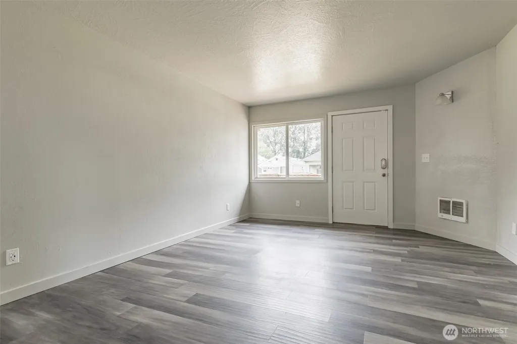 820 N 1st Avenue Kelso WA 98626