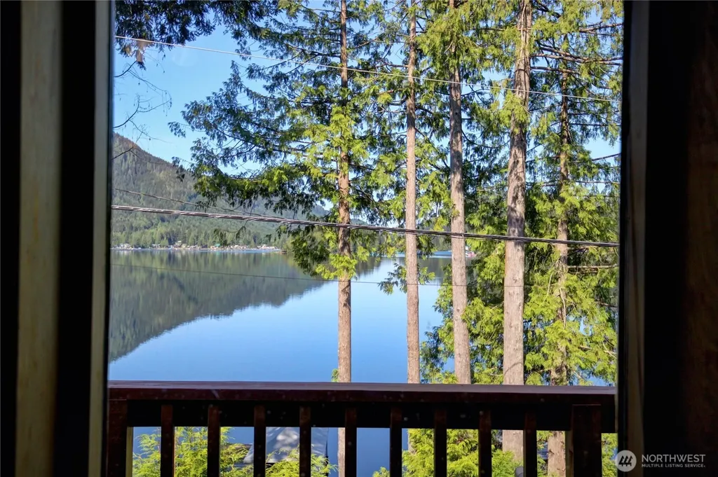34247 N Shore Mount Vernon WA 98274