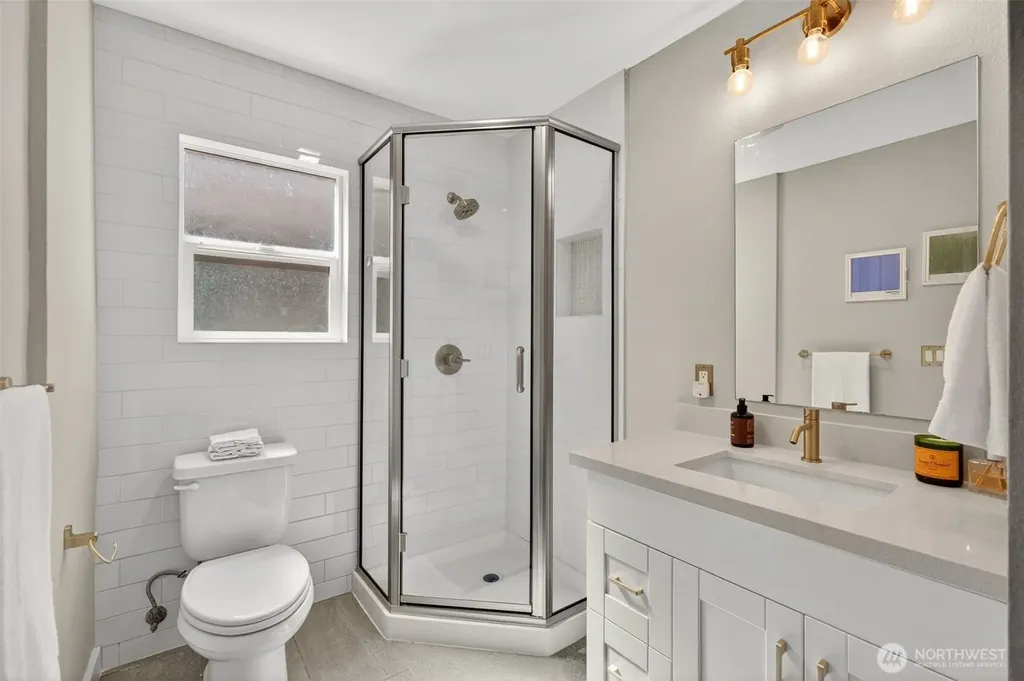 321 NW 78th Street Seattle WA 98117