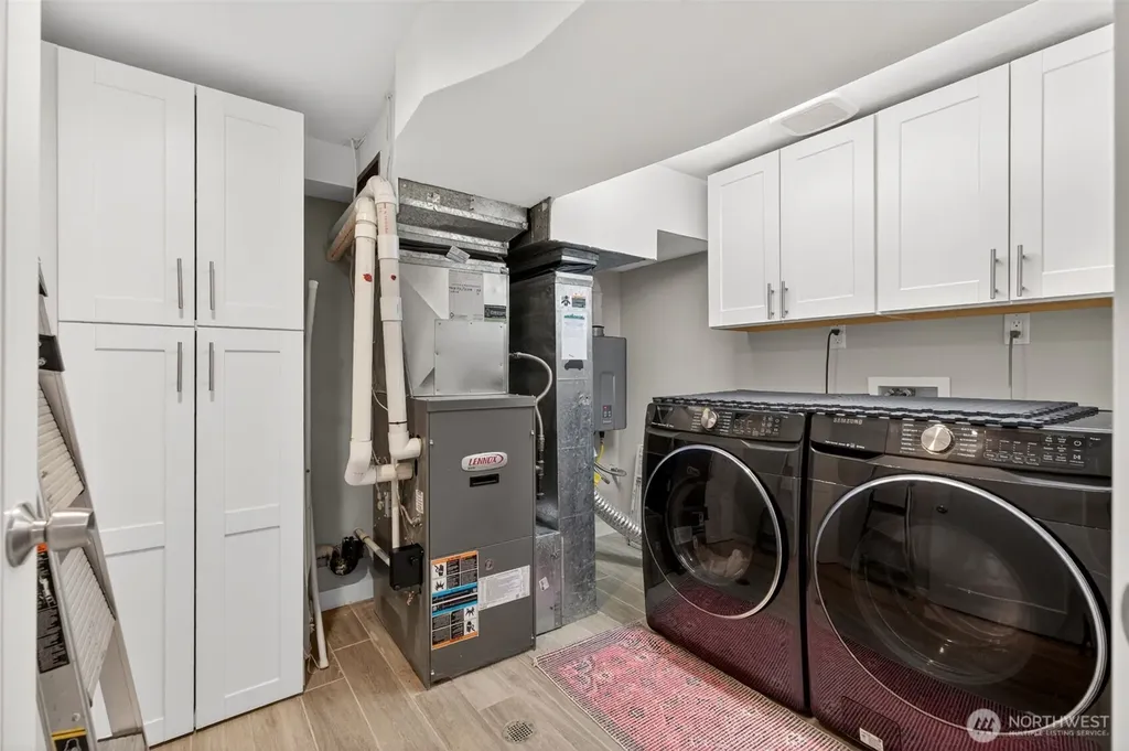 321 NW 78th Street Seattle WA 98117