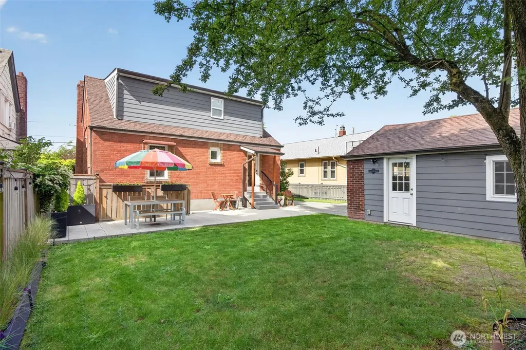 321 NW 78th Street Seattle WA 98117